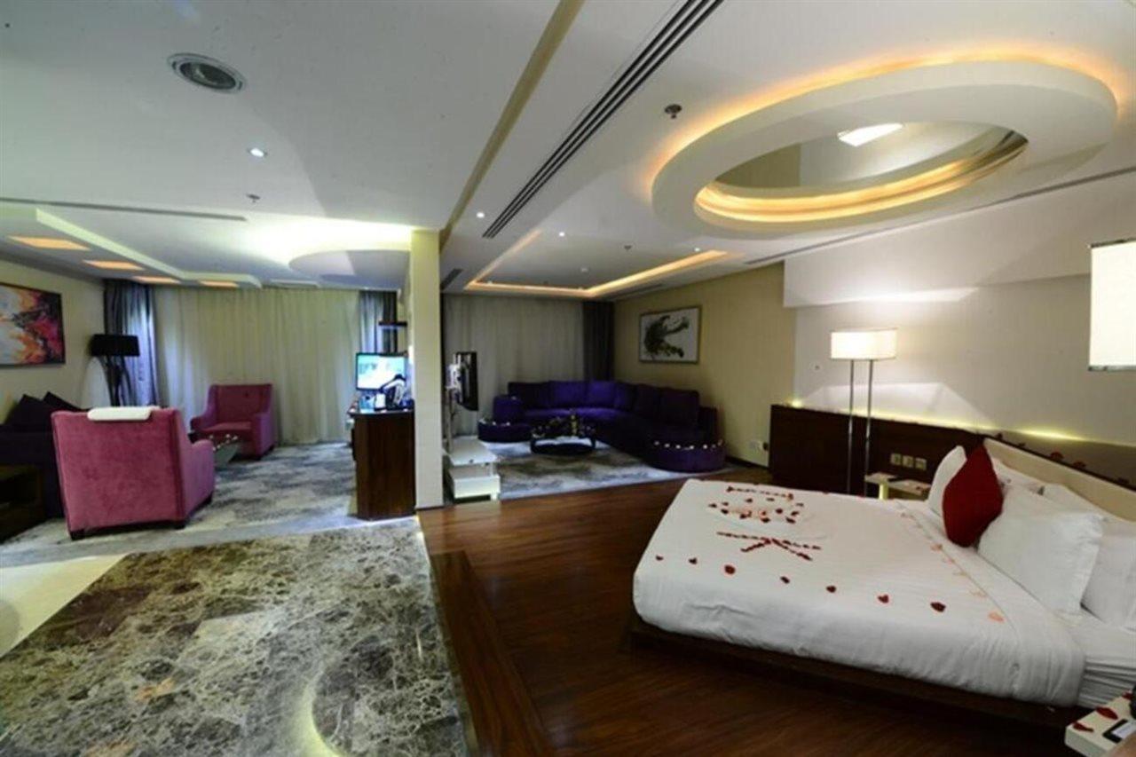 Obaer Hotel Riyadh Exterior photo